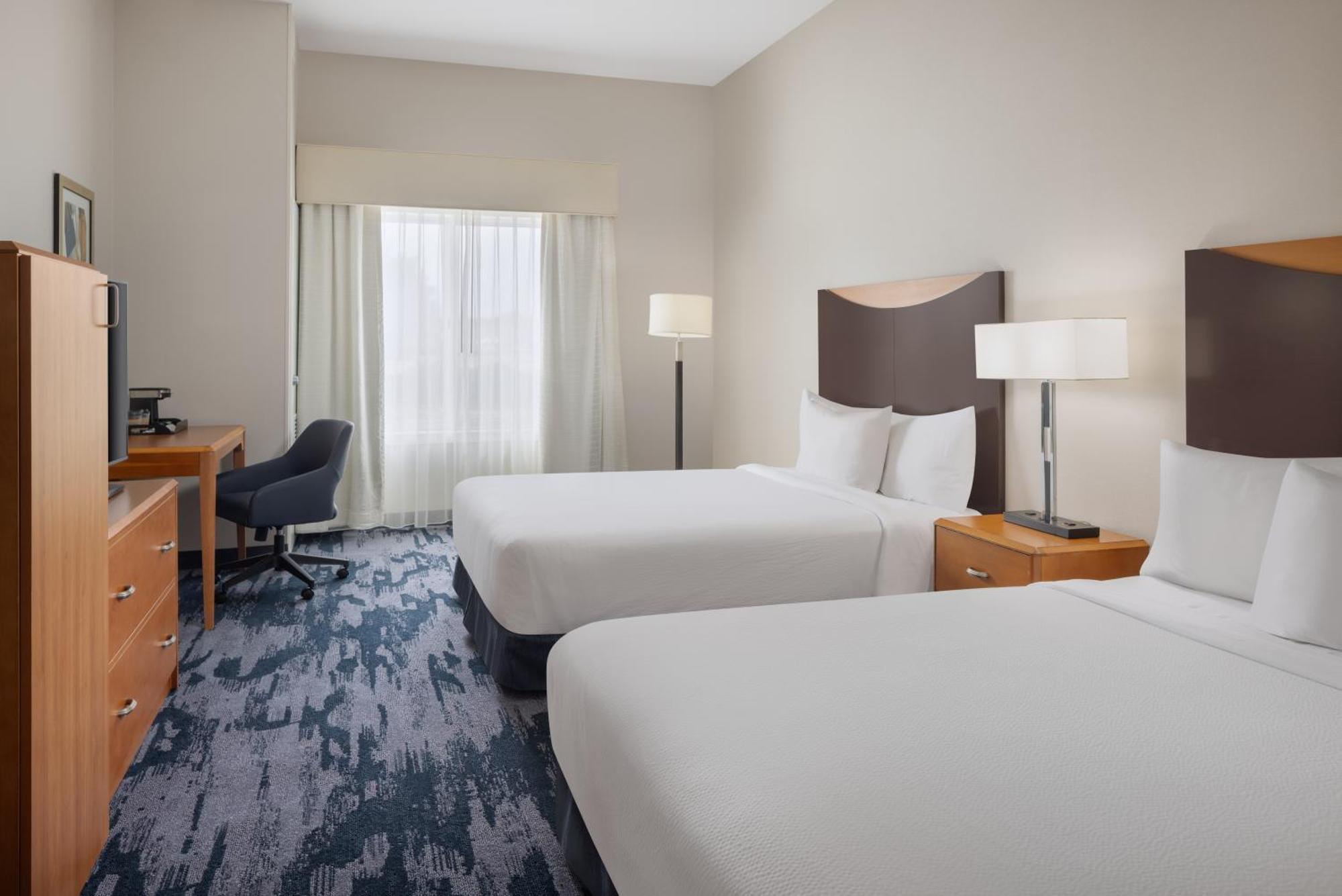 Hotel Fairfield And 3*