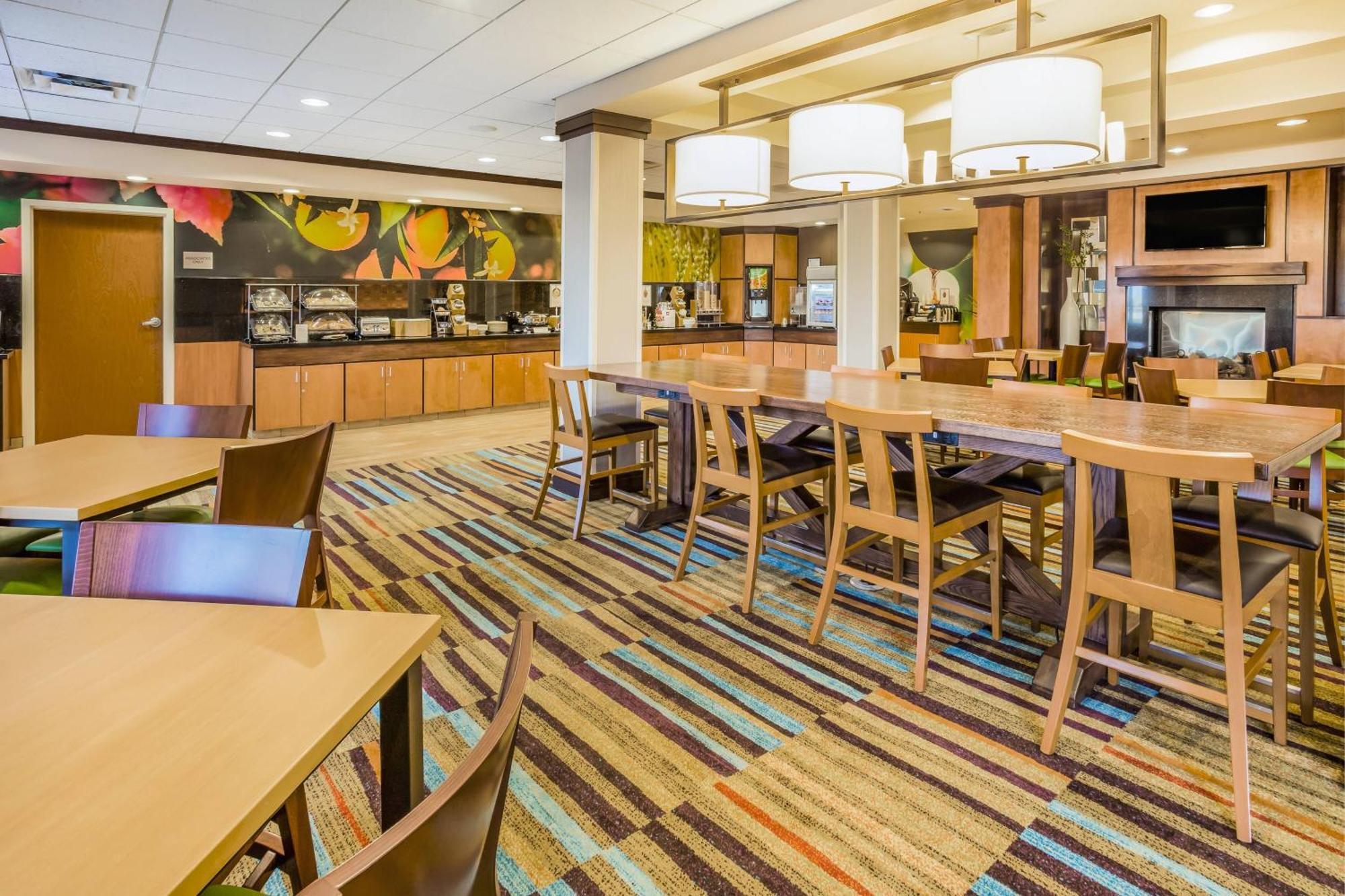 Fairfield And Hotel
