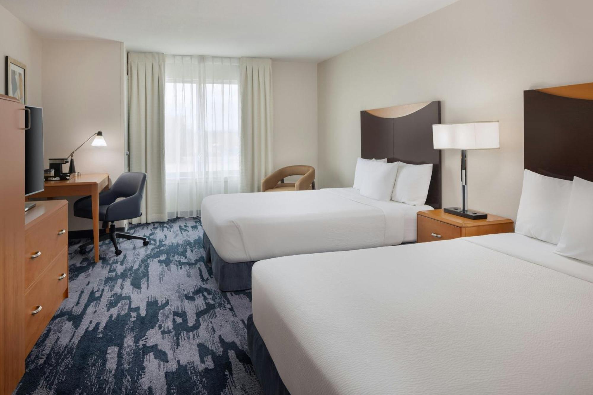 Fairfield And Hotel 3*
