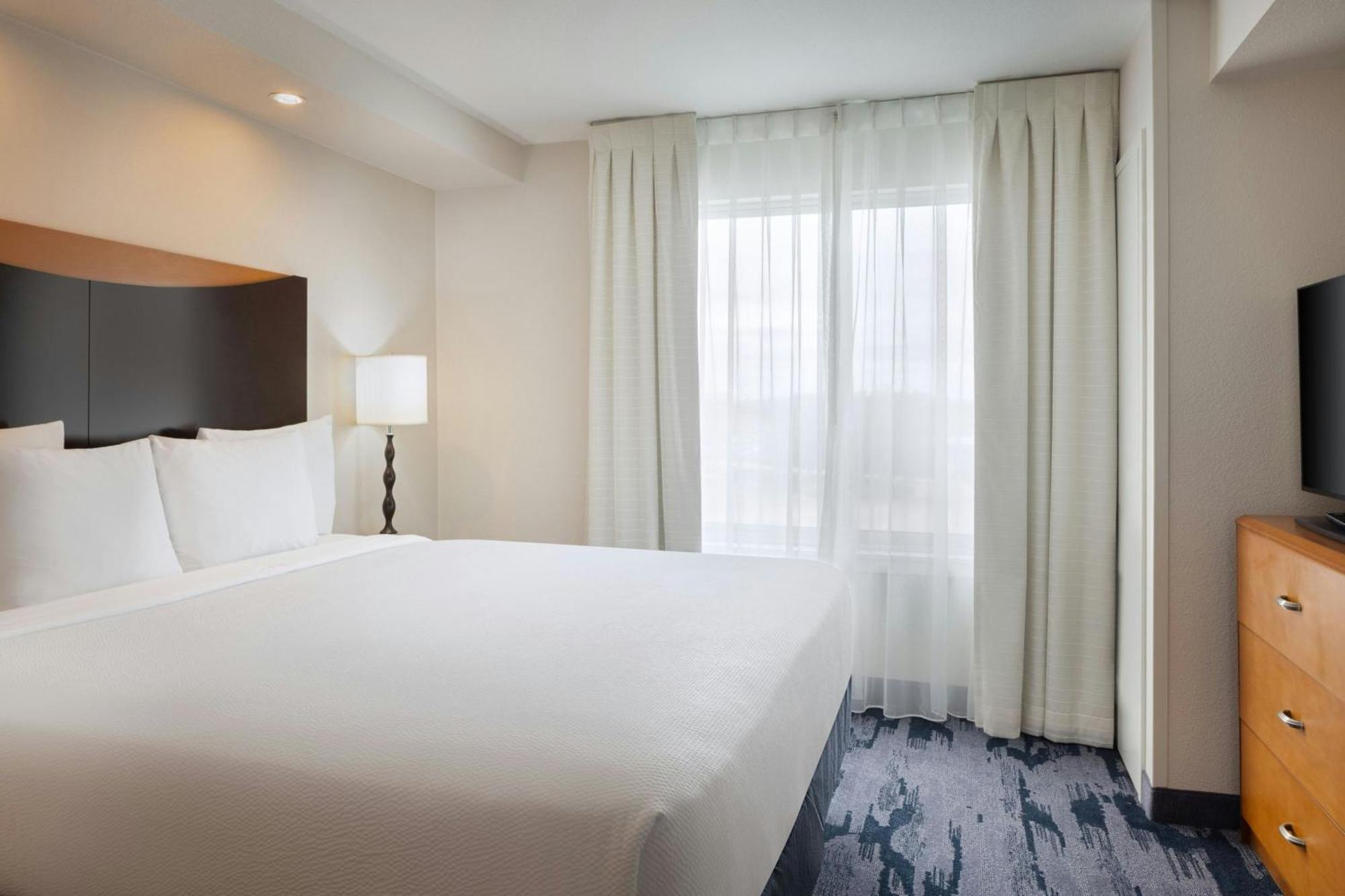 Hotel Fairfield And 3*